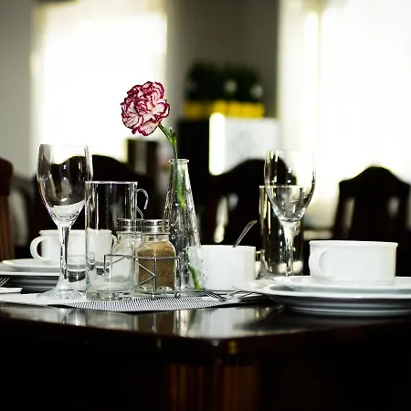 Zlote Gory - Czarna Gora Bed & Breakfast