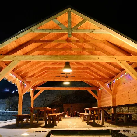 Zlote Gory - Czarna Gora 3* سيينا