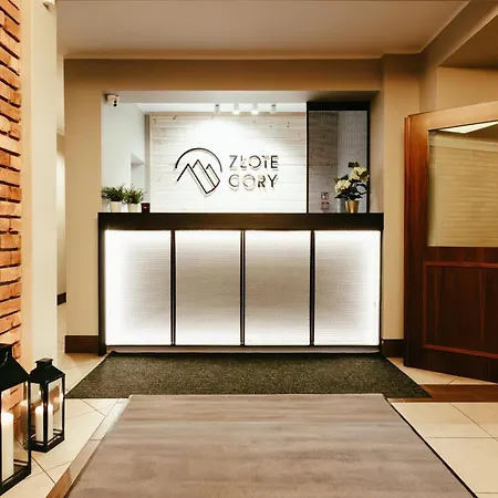 Zlote Gory - Czarna Gora 3*
