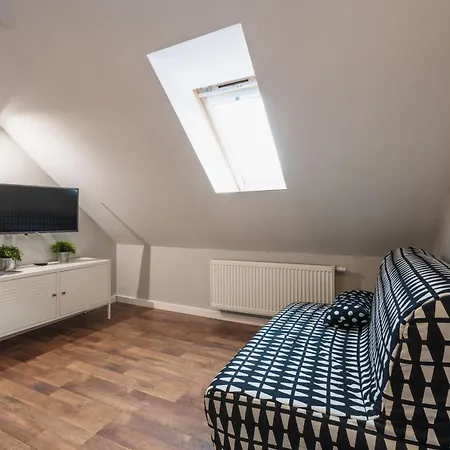 Zlote Gory - Czarna Gora 3* シェンナ