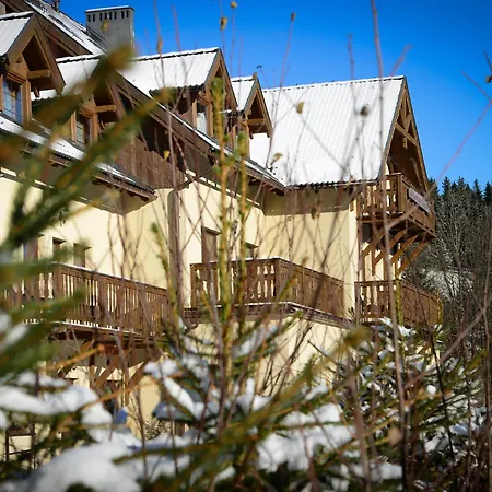 Zlote Gory - Czarna Gora ベッド・アンド・ブレックファスト シェンナ