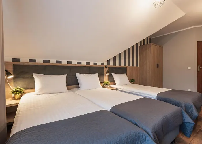 Złote Góry - Czarna Góra 3*