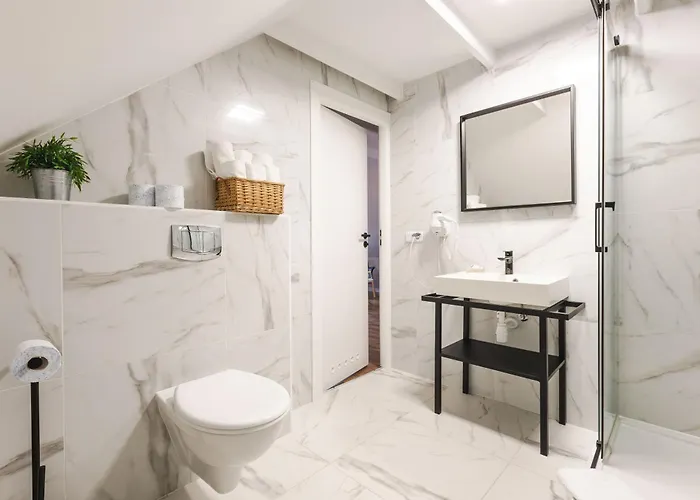 Złote Góry - Czarna Góra Alojamento de Acomodação e Pequeno-almoço 3*